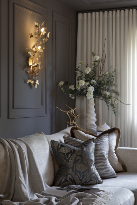 Modern sitting room, Cane End, Berks. Interior by Marina Hughes